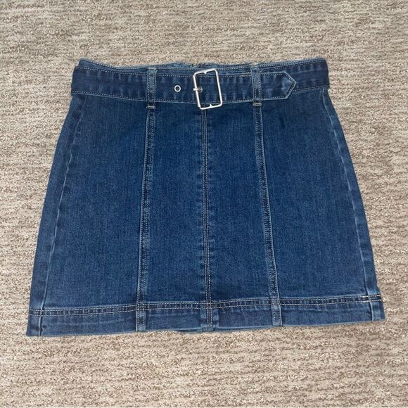 🚨 3 for $25 - PACSUN belted denim mini skirt - Picture 2 of 6